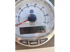 Quicksilver Activ 675 Open