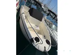 Quicksilver Activ 675 Open