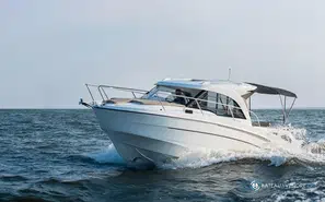 Beneteau Antares 8