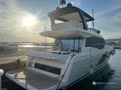 Prestige Yachts  590 Fly