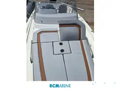 Beneteau Flyer 8 SUNdeck V2