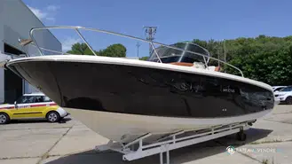 Invictus  280 CX
