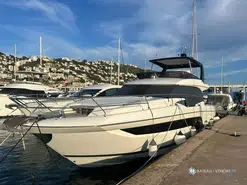 Prestige Yachts  590 Fly