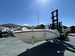 Quicksilver 605 Sundeck