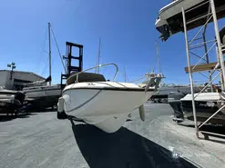 Quicksilver 605 Sundeck