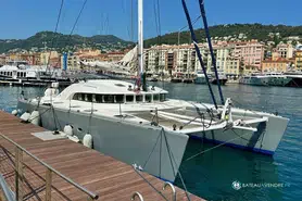 Lagoon  570