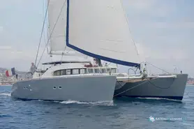 Lagoon  570
