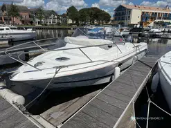 B2 Marine 652 Cabine cruiser Dark Line