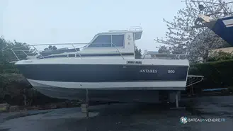 Beneteau Antares 800