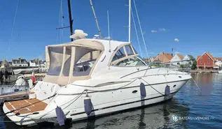 Cruisers Yachts  440 Express