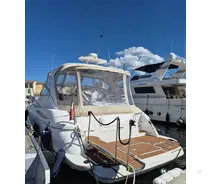 Cruisers Yachts  440 Express