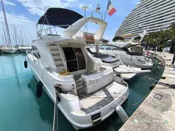 Sealine  42.5