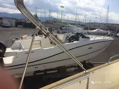 Quicksilver Activ 755 Sundeck