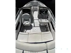 Four Winns Horizon 210