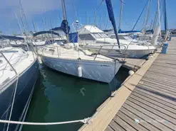 Dufour  32