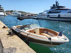 Chris Craft Launch 22