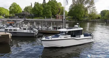 Dromeas Yachts D28 SUV