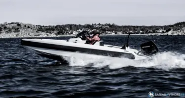 Iron Boats  707