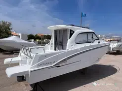 Beneteau Antares 8