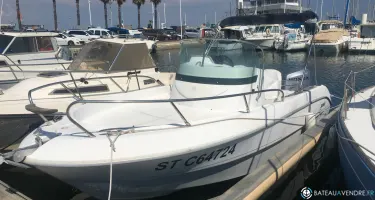 Sessa Marine Key Largo 22 Deck