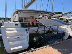 Lagoon  450 F