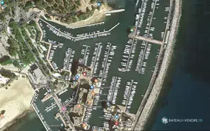 Place de port Bormes les Mimosas 10m x 3.35m