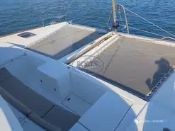 Lagoon  380