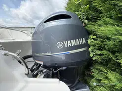 B2 Marine  752