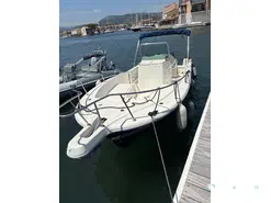 Kelt White Shark 225