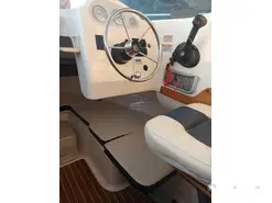 Quicksilver Pilothouse 580