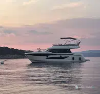 Prestige Yachts F4.9