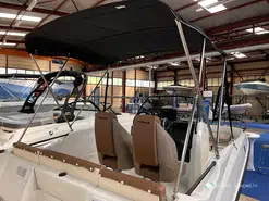 Quicksilver Activ 555 Open