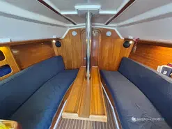 Dufour  30