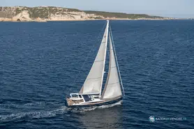 Jeanneau  65