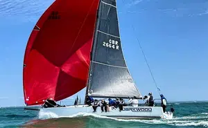 J Boats 121 DARKWOOD