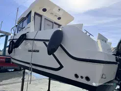 Quicksilver 625 pilothouse 
