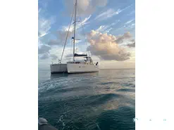 Lagoon  400