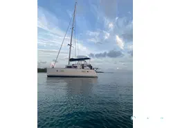 Lagoon  400