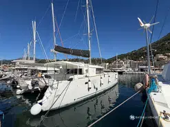 Lagoon  450 F