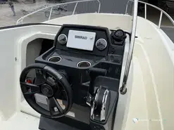 Quicksilver Activ 675 Open
