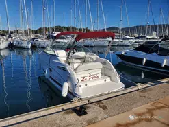 Maxum  2600 SE