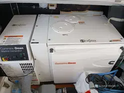 Lagoon  440