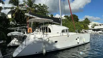 Lagoon  380