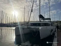 Lagoon  42