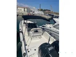 Boston Whaler  270 Dauntless