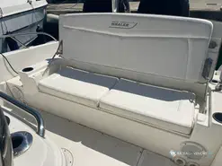 Boston Whaler  270 Dauntless