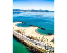 PLACE DE PORT 7 x 2.55 SAINT AYGULF  83370