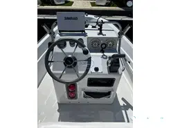 Boston Whaler  15 Dauntless