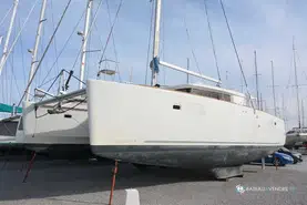 Lagoon  450 F