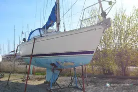 Beneteau First 325